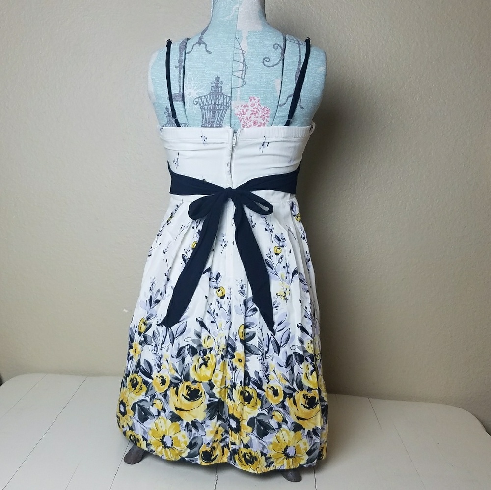 Speechless Sun Dress - Picture 4 of 8